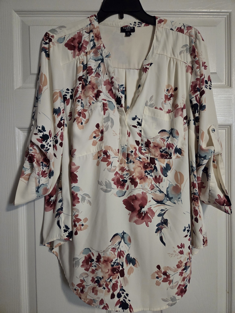 torrid Cream Floral Split-Neck Tunic